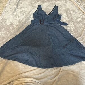 Banana republic chambray fit and flare belted sleeveless dress